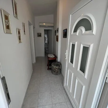 Emko Apartmens 公寓